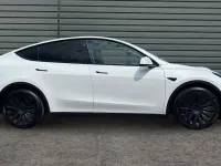 Used Tesla Model Y Long Range AWD 286 kW (389 HP) 2025 SUV