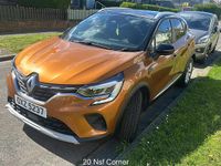 Used Renault Captur Iconic 131 HP (96 kW) 2020 Orange/black SUV