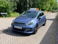 Używany Kia Rio 109 KM (80 kW) 2015 Niebieski Hatchback