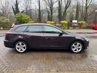 Used Seat Leon ST FR 150 HP (110 kW) 2018 Purple Estate