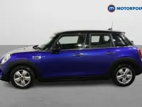 Gebraucht Mini Cooper Hatch 136 PS (100 kW) 2018 Blau Kleinwagen