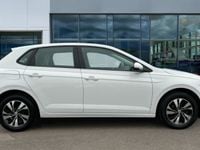 Used VW Polo SE 65 HP (47 kW) 2018 Pure white  Hatchback