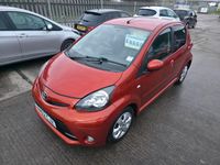 Begagnad Toyota Aygo 2012 Orange Halvkombi