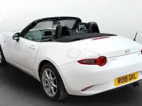 Used Mazda MX5 131 HP (96 kW) 2018 White Cabriolet