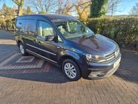 Begagnad VW Caddy Highline 102 HK (75 kW) 2019 Blå Minibuss