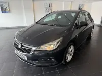 Used Vauxhall Astra SRi 98 HP (72 kW) 2016 Black Hatchback