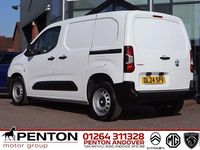 Used Vauxhall Combo S 100 HP (73 kW) 2024 White MPV