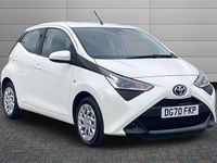 Used Toyota Aygo X-play 72 HP (52 kW) 2020 White Hatchback