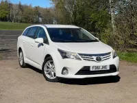 Used Toyota Avensis 147 HP (108 kW) 2011 White Estate
