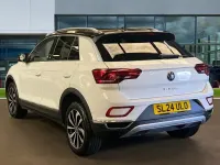 Used VW T-Roc Style 150 HP (110 kW) 2024 Pure white / black SUV