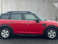 Used Mini Cooper Countryman Classic 134 HP (98 kW) 2022 Red SUV