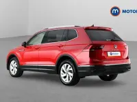 Used VW Tiguan Allspace Life 150 HP (110 kW) 2024 Red SUV