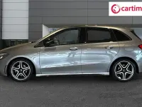 Usado Mercedes B200 AMG Line Premium 163 HP (119 kW) 2022 Cinzento Monovolume
