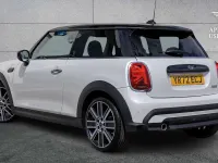 Used Mini Cooper Exclusive 134 HP (98 kW) 2023 White Hatchback