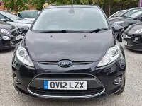 Używany Ford Fiesta Titanium 94 KM (69 kW) 2012 Czarny Hatchback