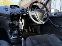 Used Ford Fiesta Zetec 82 HP (60 kW) 2016 Silver Hatchback