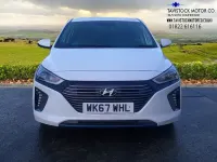 Used Hyundai Ioniq Premium 141 HP (103 kW) 2017 White Hatchback