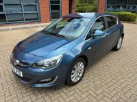 Used Vauxhall Astra Elite 2014 Blue Hatchback