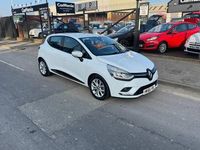 Used Renault Clio IV Dynamique 90 HP (66 kW) 2016 Hatchback