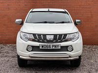 Used Mitsubishi L200 2017 White Pickup