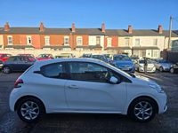 Used Peugeot 208 Active 2016 White Hatchback