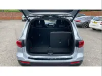 Begagnad Mercedes GLB200 Executive 161 HK (118 kW) 2025 Silver SUV