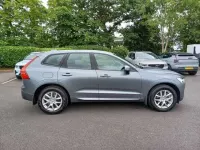 Used Volvo XC60 Momentum 190 HP (139 kW) 2020 Grey SUV
