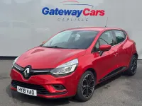Used Renault Clio Signature 90 HP (66 kW) 2018 Red Hatchback