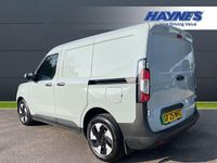 Usado Ford E-Transit Trend 98 kW (134 HP) 2025 Cinzento Van