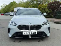 Neu BMW 120 M Sport 168 PS (123 kW) 2026 Grau Kleinwagen