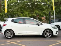 Used Renault Clio Dynamique 90 HP (66 kW) 2016 White Hatchback