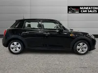 Usado Mini Cooper D Hatch 116 HP (85 kW) 2018 Preto Citadino
