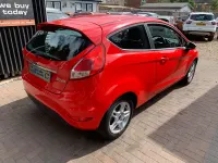 Used Ford Fiesta Zetec 82 HP (60 kW) 2014 Red Hatchback