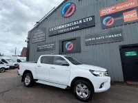 Used Toyota HiLux 150 HP (110 kW) 2018 White Pickup