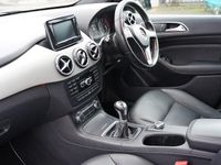 Used Mercedes B180 109 HP (80 kW) 2014 MPV