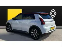 Usado Renault R5 Komfort 110 kW (150 HP) 2024 Other Citadino