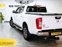 Used Nissan Navara Tekna 190 HP (139 kW) 2018 White Pickup