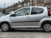 Second-hand Peugeot 107 Active 68 CP (50 kW) 2014 Argintiu Hatchback