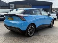 Used MG MG4 EV SE 319 kW (435 HP) 2023 Blue Hatchback