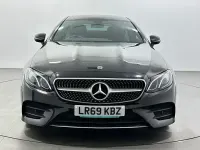 Usado Mercedes E220 AMG line 194 HP (142 kW) 2019 Preto Coupé