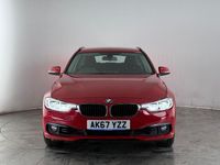 Used BMW 318 136 HP (100 kW) 2018 Red Estate
