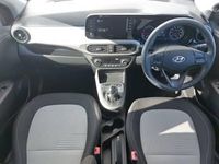 Used Hyundai i10 Premium 84 HP (61 kW) 2022 Red Hatchback