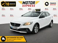 Used Volvo V40 SE 115 HP (84 kW) 2015 White Hatchback
