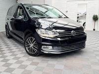 Begagnad VW Touran SEL 150 HK (110 kW) 2016 Svart Minibuss