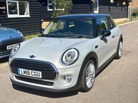 Usado Mini Cooper Hatch 136 HP (100 kW) 2018 Prateado Citadino