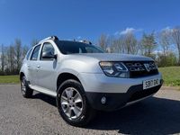 Second-hand Dacia Duster Lauréate 110 CP (80 kW) 2017 Argintiu SUV
