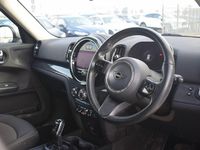 Usado Mini Cooper Classic 136 HP (100 kW) 2022 Cinzento Citadino