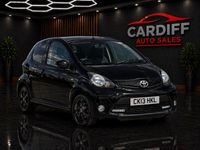 Używany Toyota Aygo 68 KM (50 kW) 2013 Czarny Hatchback