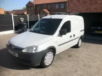 Used Vauxhall Combo 75 HP (55 kW) 2010 White MPV