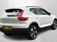 Used Volvo XC40 Plus 161 HP (118 kW) 2027 SUV